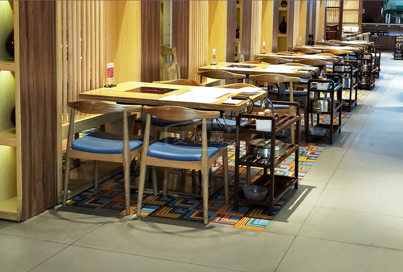 茶饮连锁门店桌椅解决方案