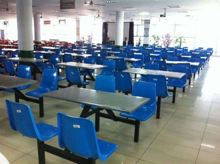 学生食堂高档食堂桌椅定制(图1)