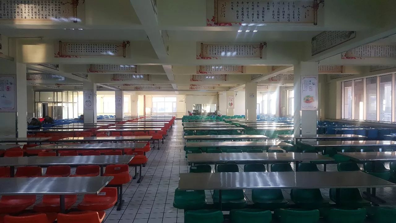 2026黑龙江桌椅厂家推荐酒店桌椅冷饮厅烤肉店火锅中餐厂家优选指南!(图1)